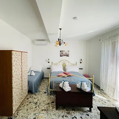 La Casa Di Carmela E Francesco 住宿加早餐酒店