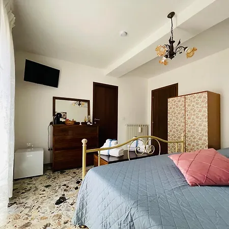 La Casa Di Carmela E Francesco Bed and breakfast 3*